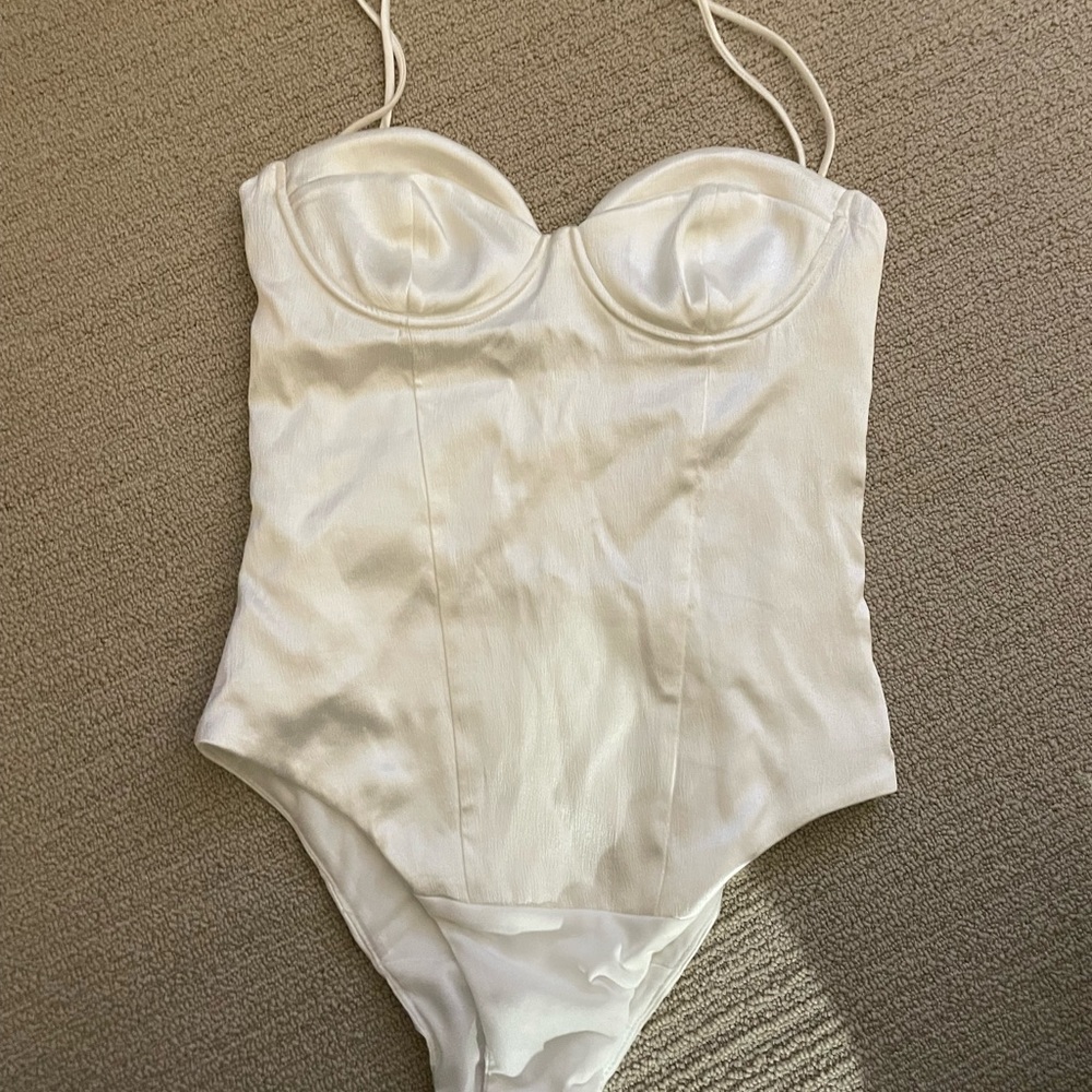 Zara cream bodysuit NWT size small